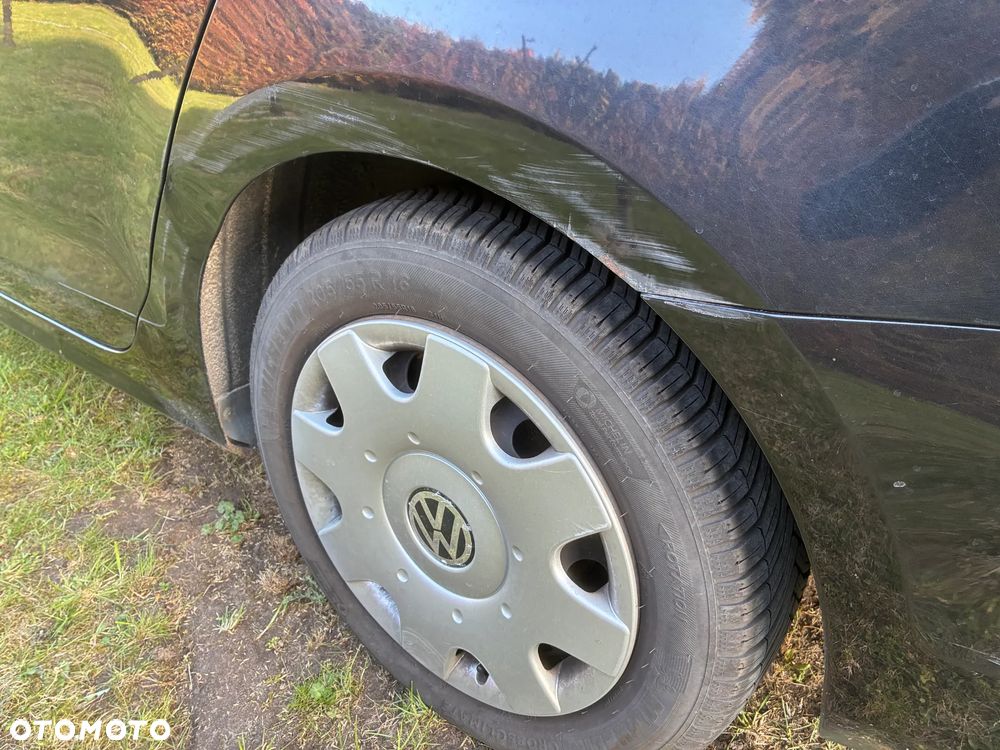 Volkswagen Jetta 1.6 TDI Highline - 11