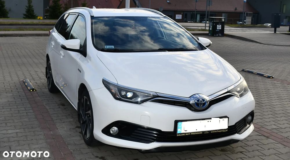 Toyota Auris 1.8 HSD Luna - 26