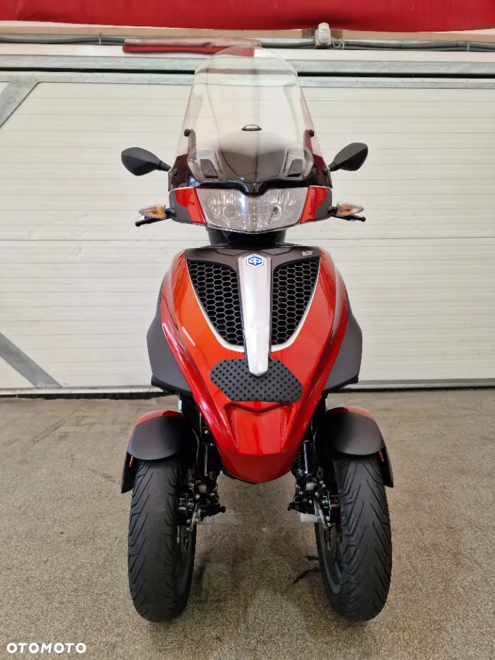 Piaggio MP-3 - 21