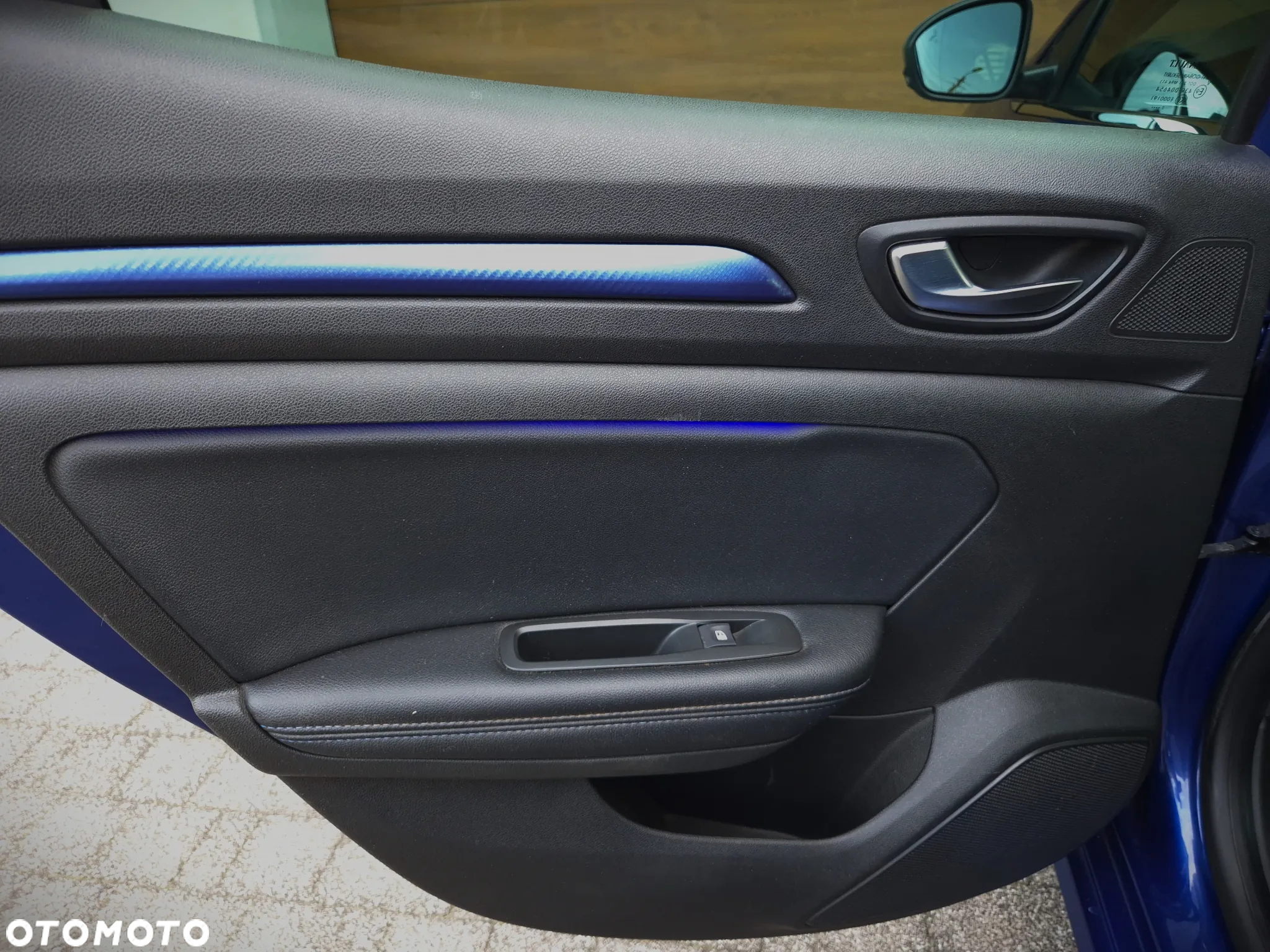 Renault Megane ENERGY TCe 205 EDC GT - 27
