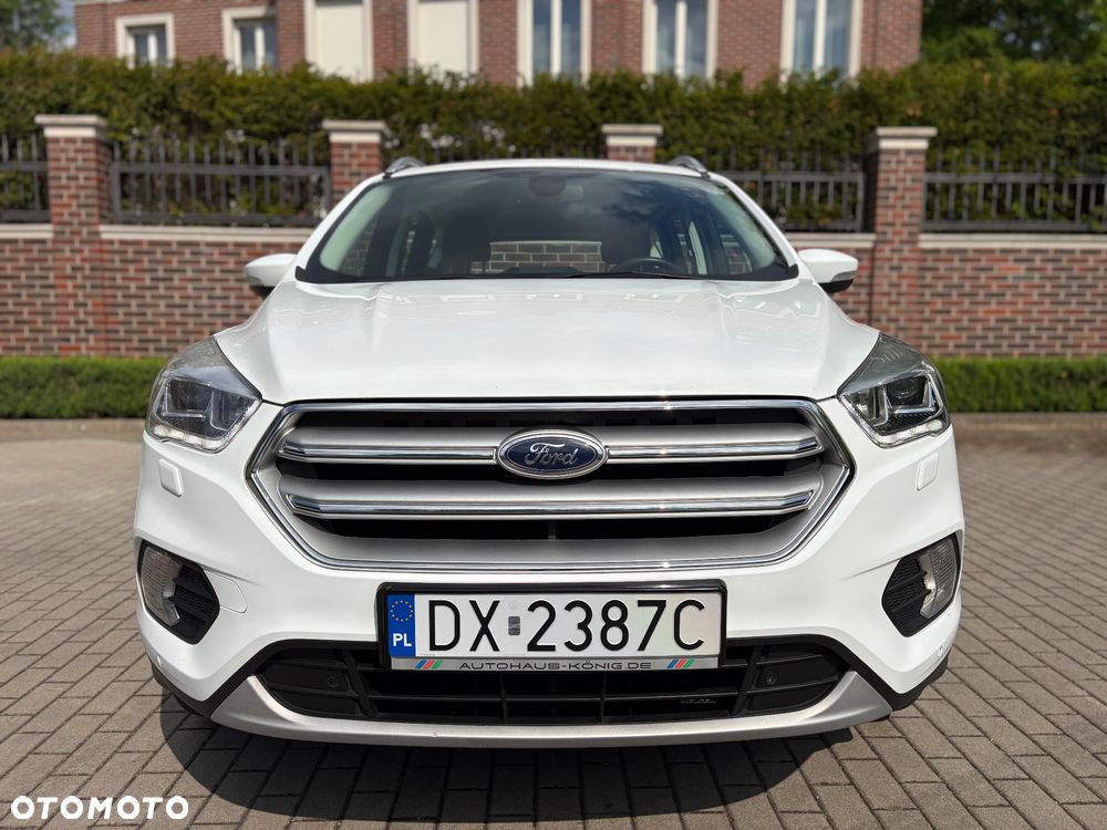 Ford Kuga 1.5 EcoBoost 2x4 Titanium - 3
