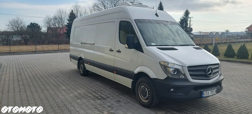 Mercedes-Benz Sprinter - 1