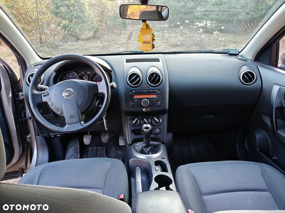 Nissan Qashqai 1.6 Visia - 12