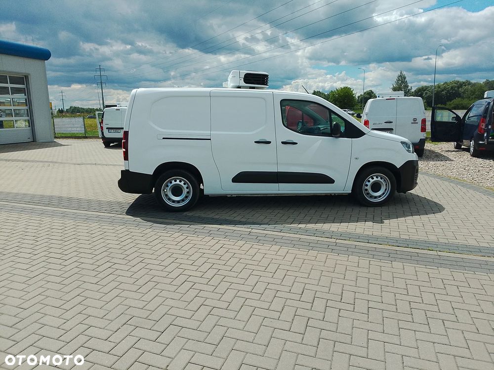 Toyota Proace Berlingo Partner Combo Doblo L2 Izoterma Chłodnia 230V Salon PL 3 osoby 2 EUPal 2,5 DMC - 8