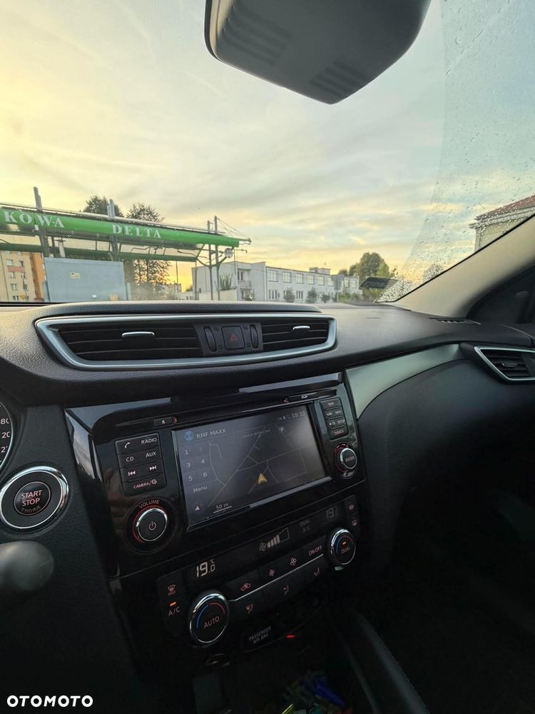 Nissan Qashqai 1.6 DIG-T Tekna - 11