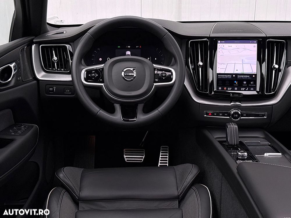 Volvo XC 60 B4 D AWD Plus Dark - 21