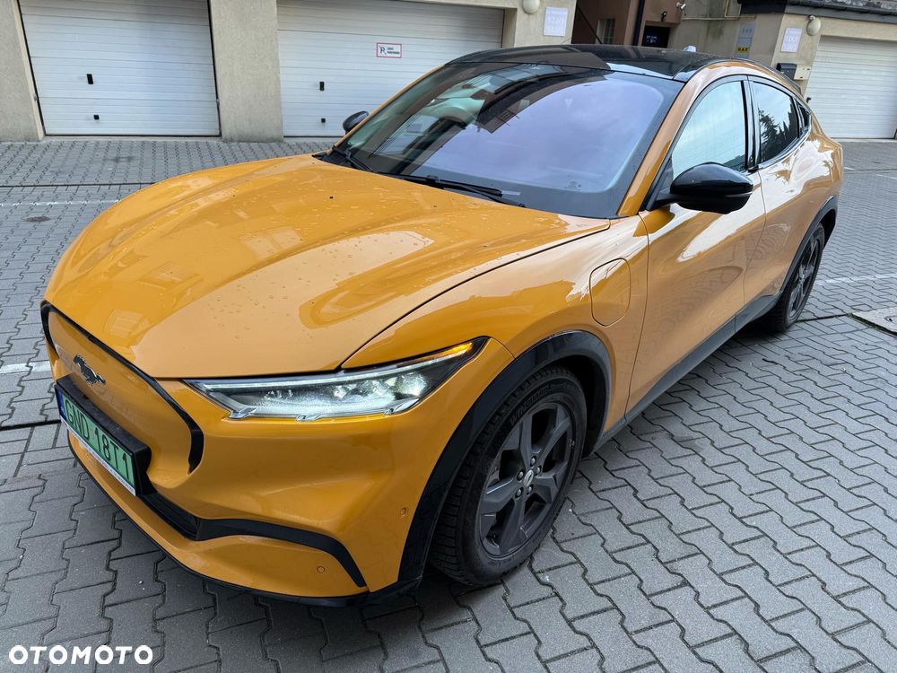 Ford Mustang Mach-E AWD - 4