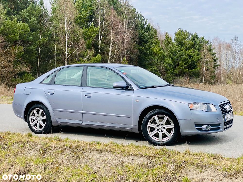 Audi A4 Limousine - 3