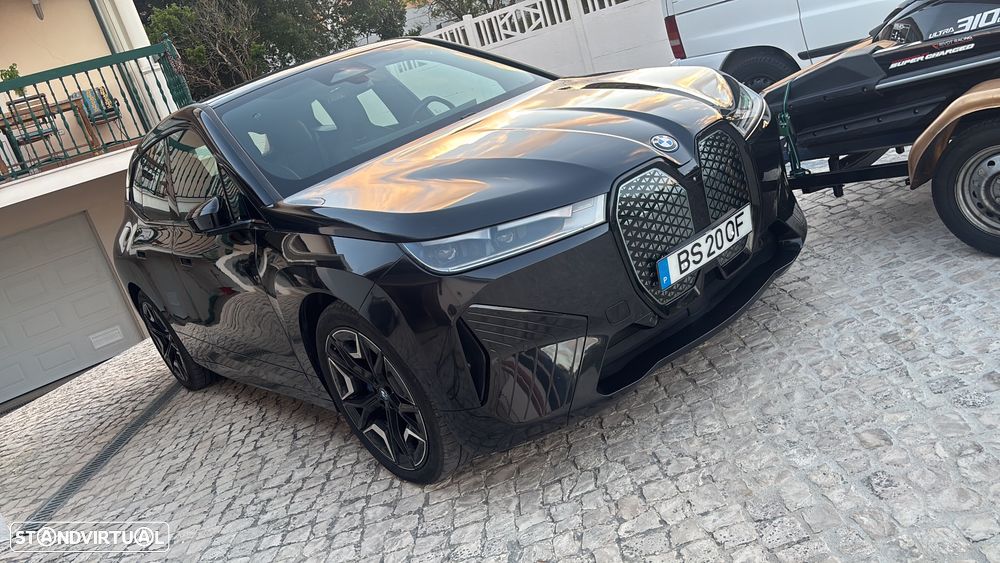 BMW iX xDrive50 - 9