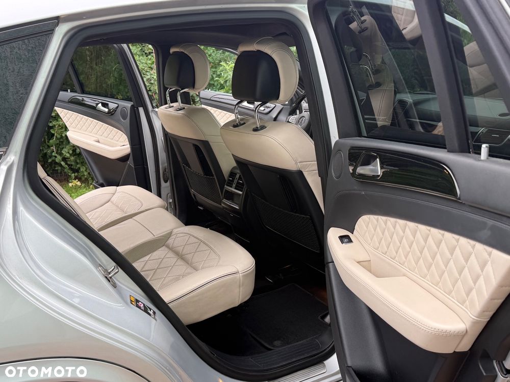 Mercedes-Benz GLE - 21