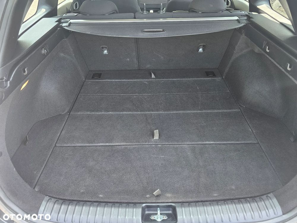 Kia Ceed 1.6 CRDi SCR S - 28