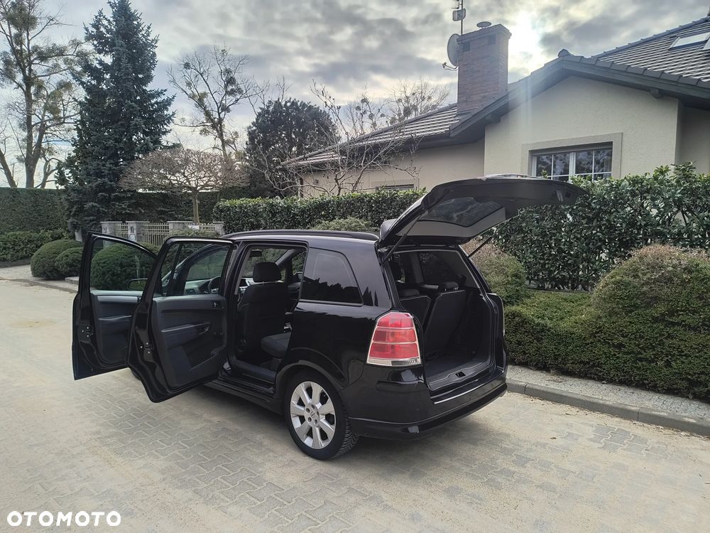 Opel Zafira - 4