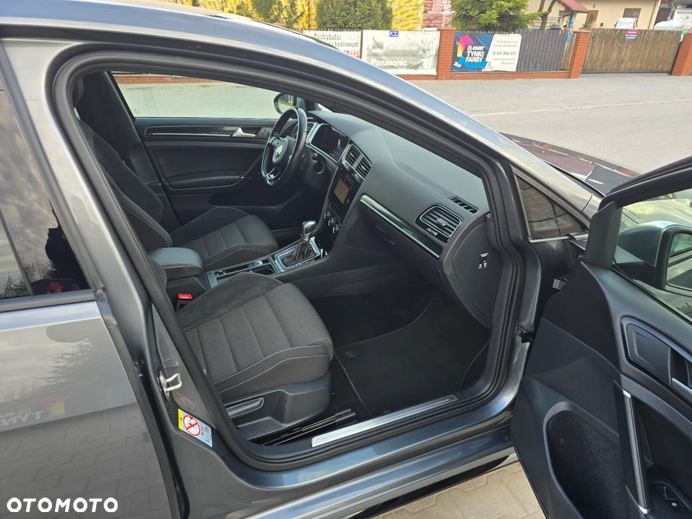 Volkswagen Golf R 4Motion (BlueMotion Technology) DSG - 26