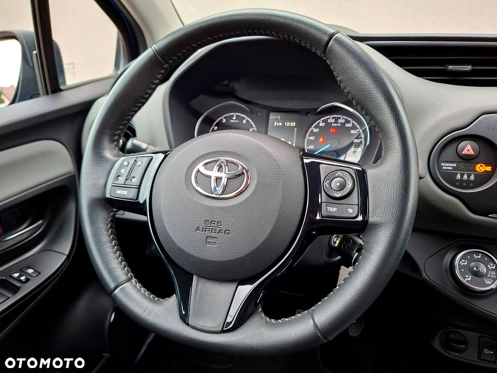 Toyota Yaris 1.5 Premium - 36