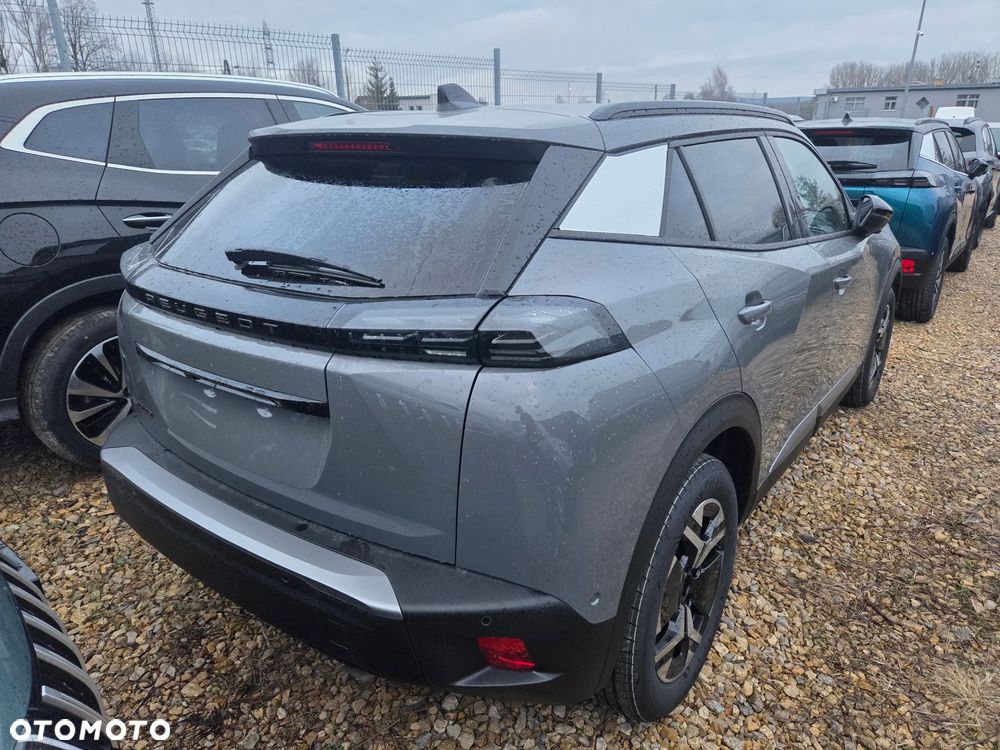 Peugeot 2008 PureTech 100 Allure S&S BVM6 - 3