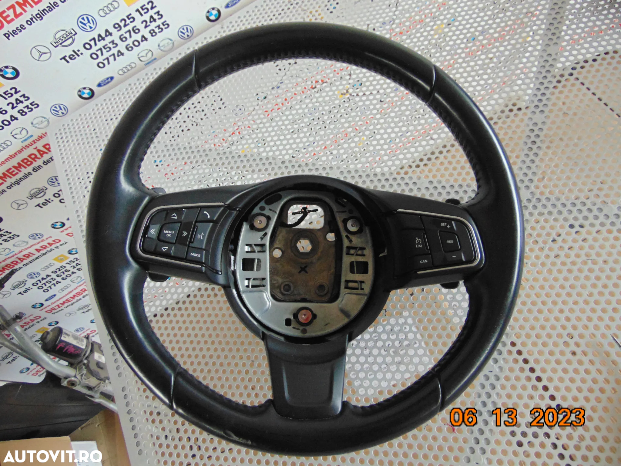 Volan Jaguar F Pace XF Xe volan piele cu comenzi si padele dezmembrez f pace - 2