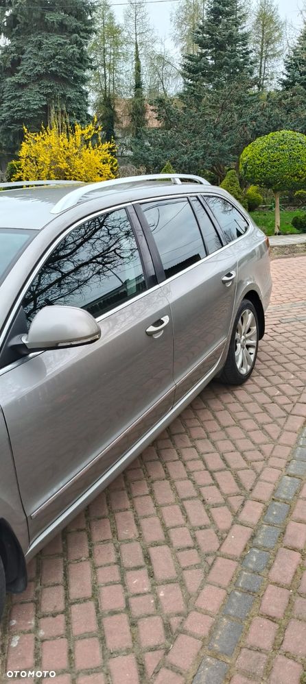Skoda Superb 2.0 TDI Elegance - 4
