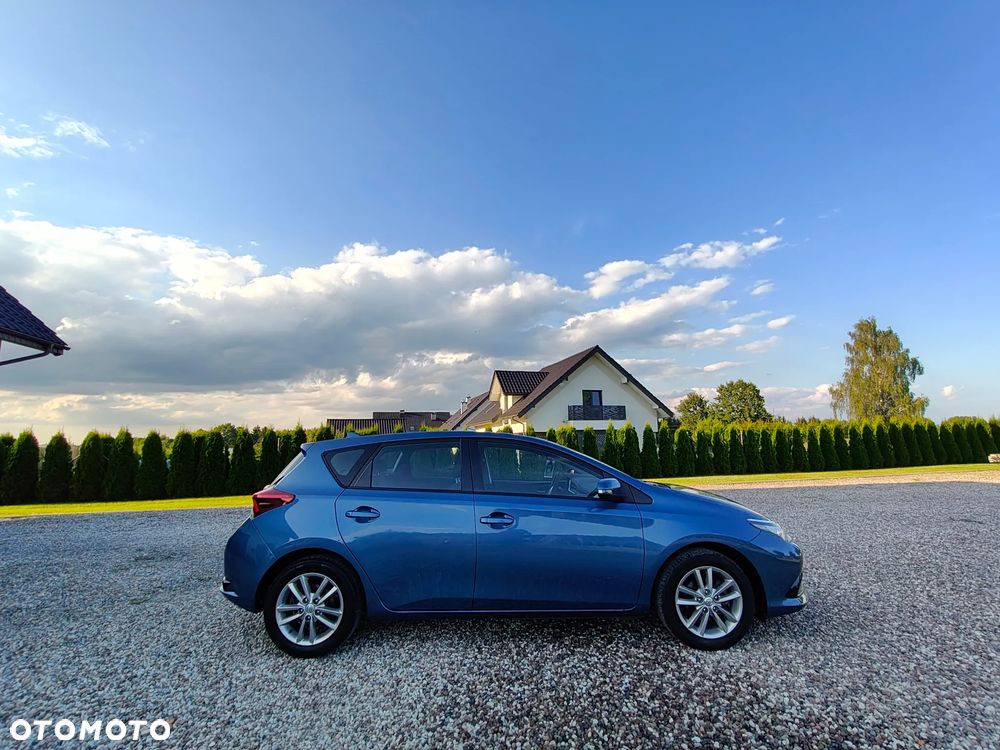 Toyota Auris 1.33 Dual-VVT-i - 2