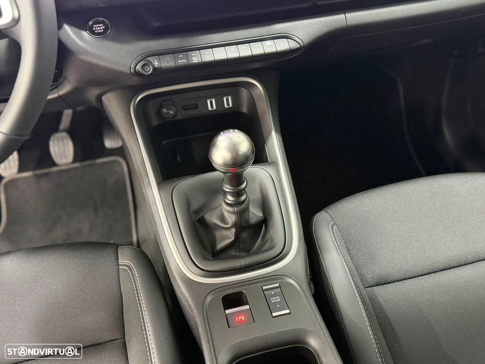 Jeep Avenger 1.2 GSE T3 Summit - 12