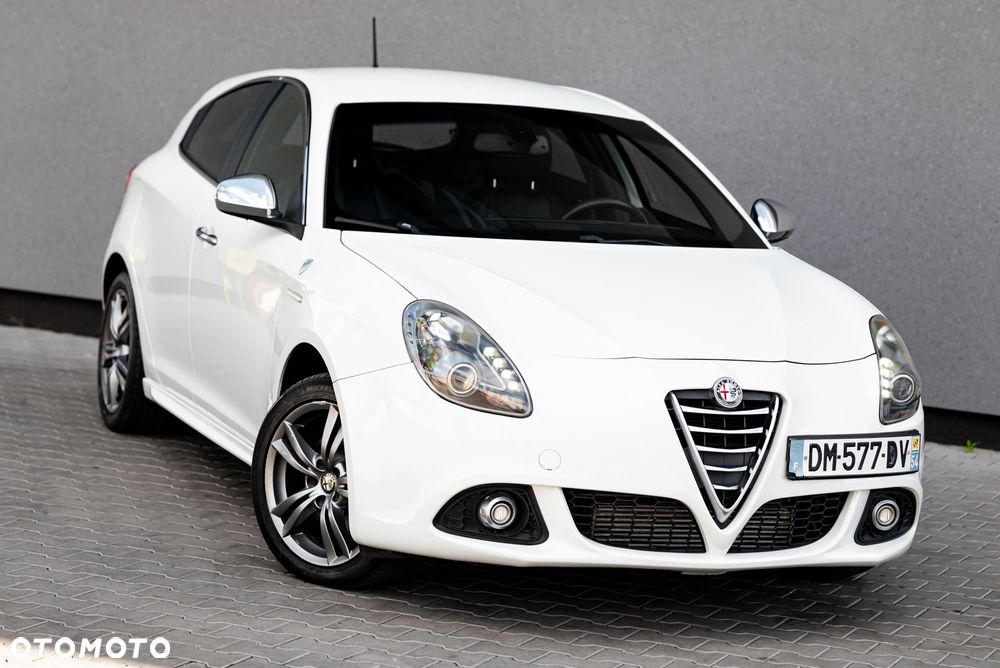 Alfa Romeo Giulietta - 1