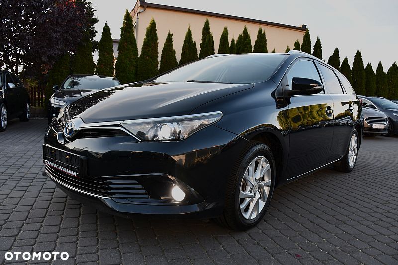 Toyota Auris 1.8 HSD Prestige NAVI - 38
