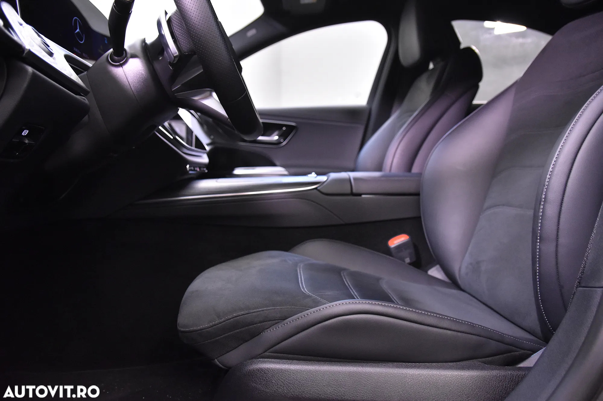 Mercedes-Benz E 220 d Aut. - 24