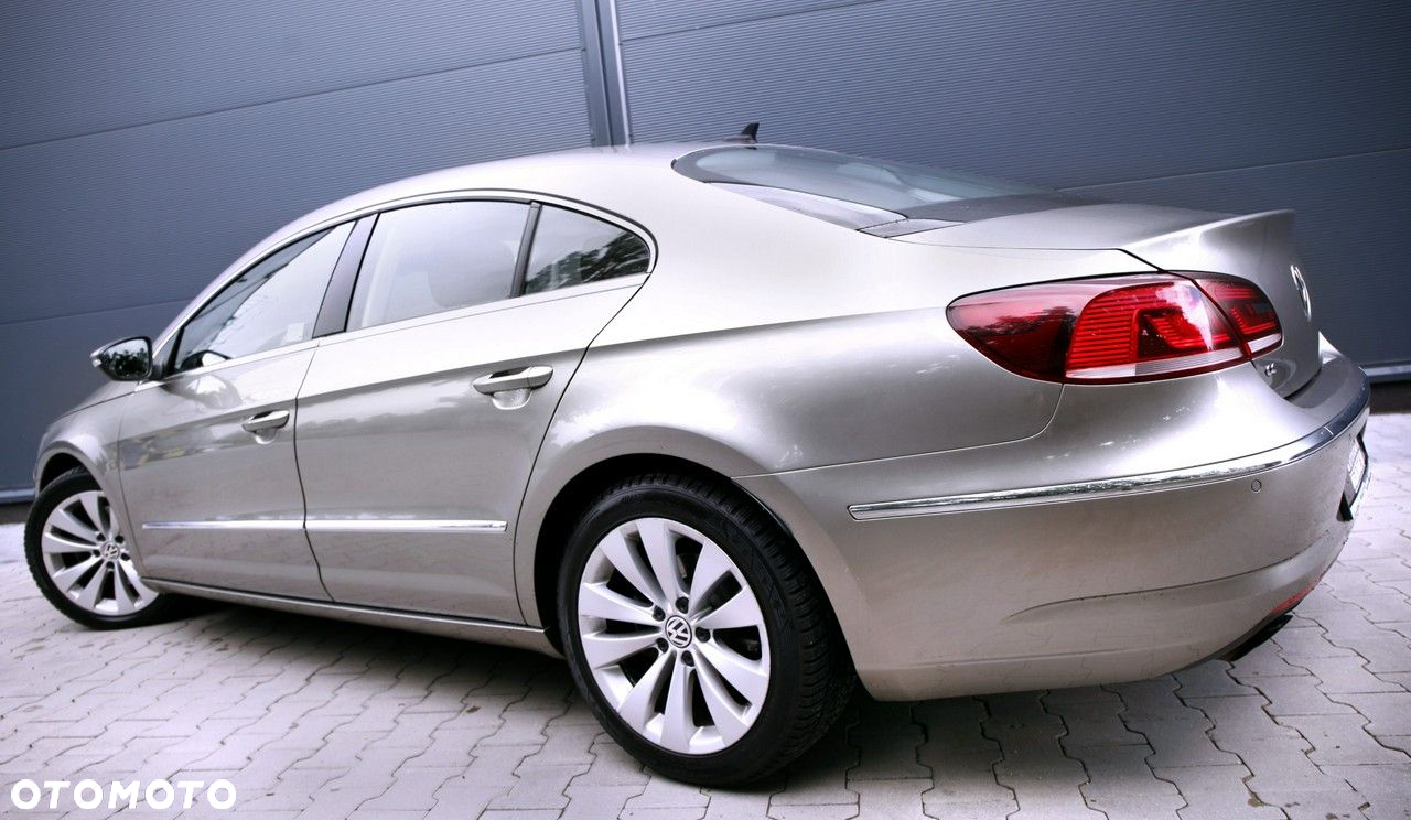 Volkswagen Passat CC - 27