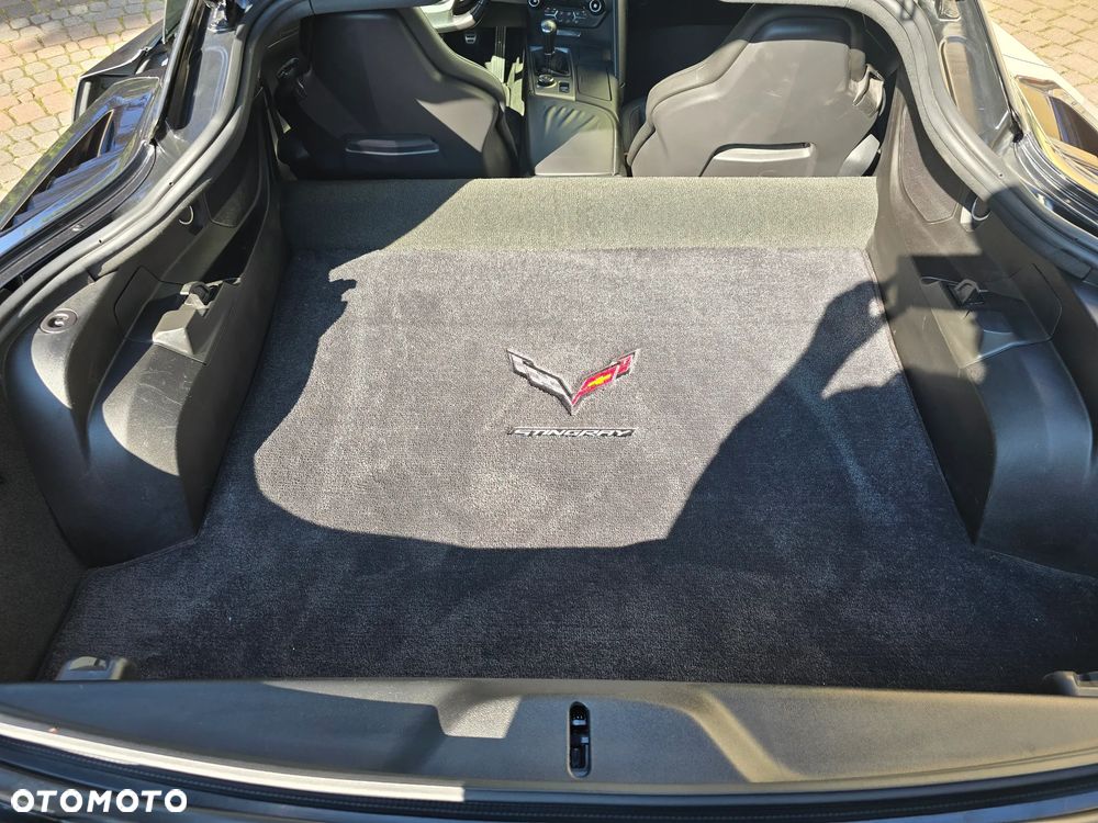 Chevrolet Corvette - 15
