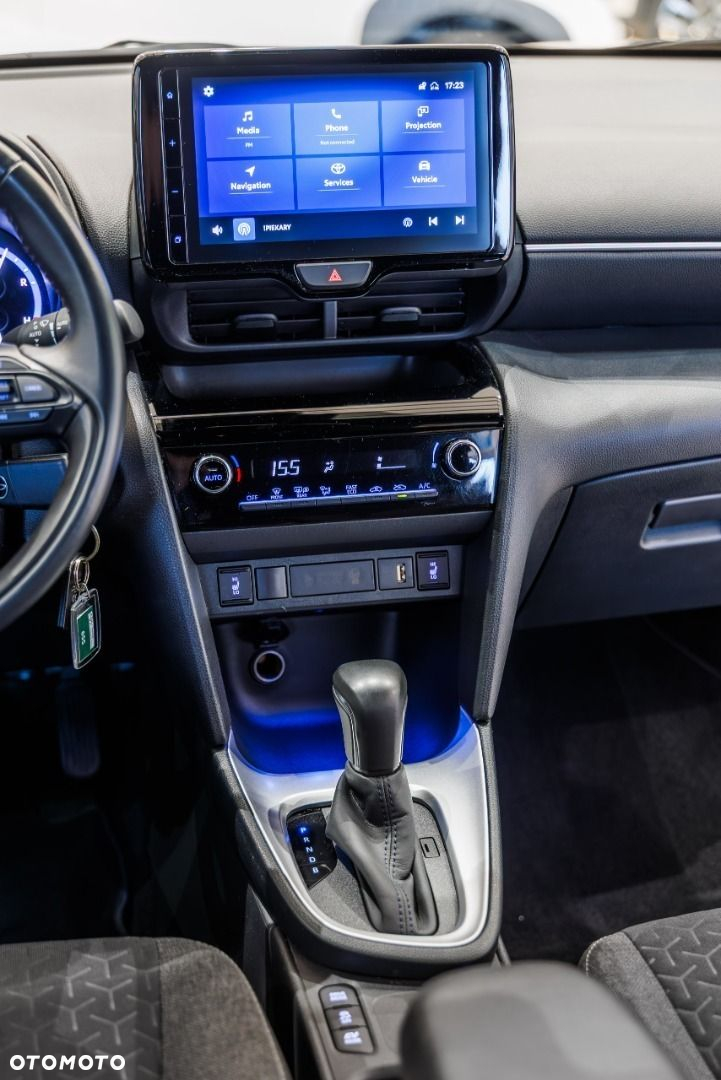 Toyota Yaris Cross - 24