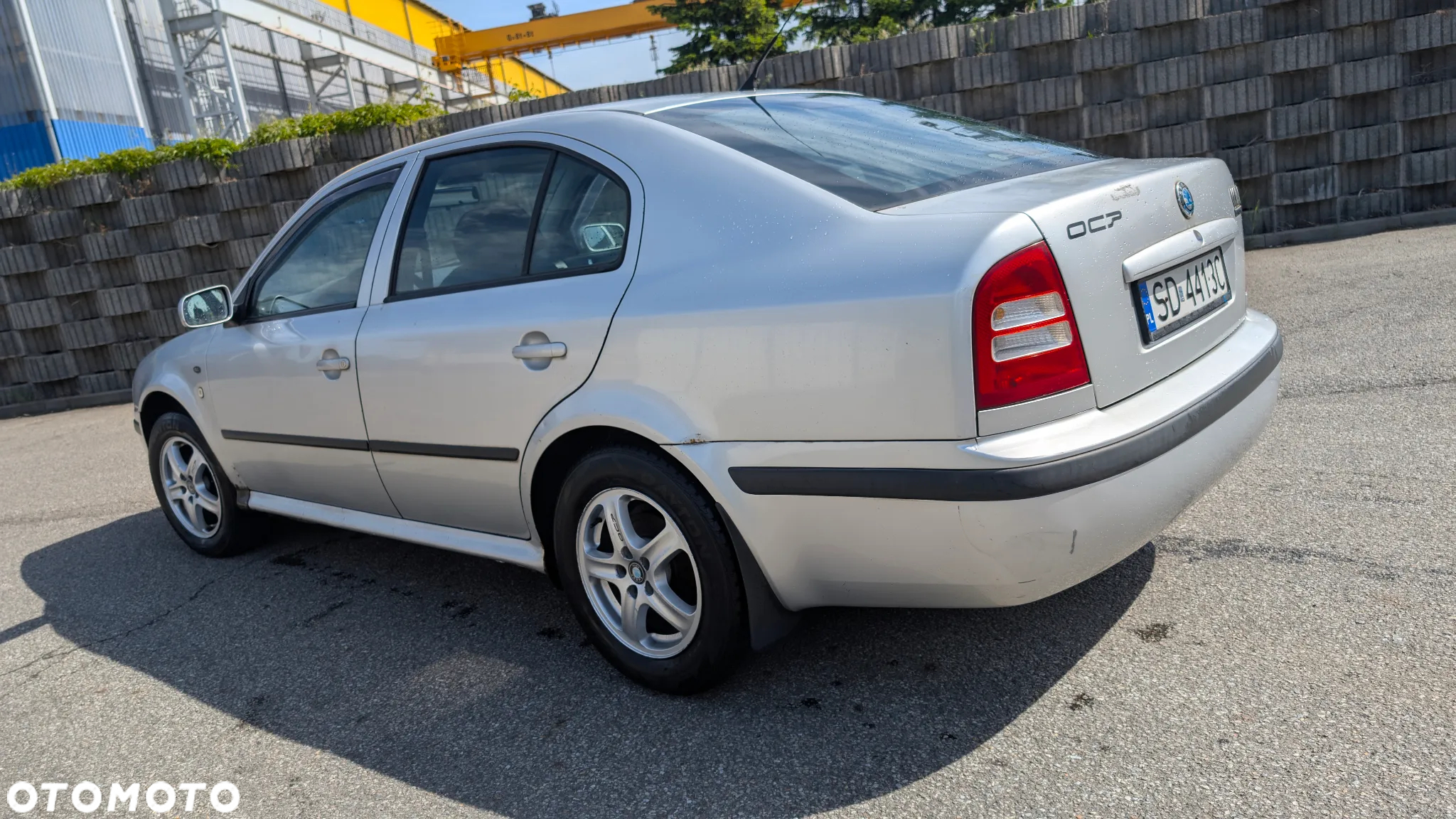 Skoda Octavia 1.6 Ambiente - 6