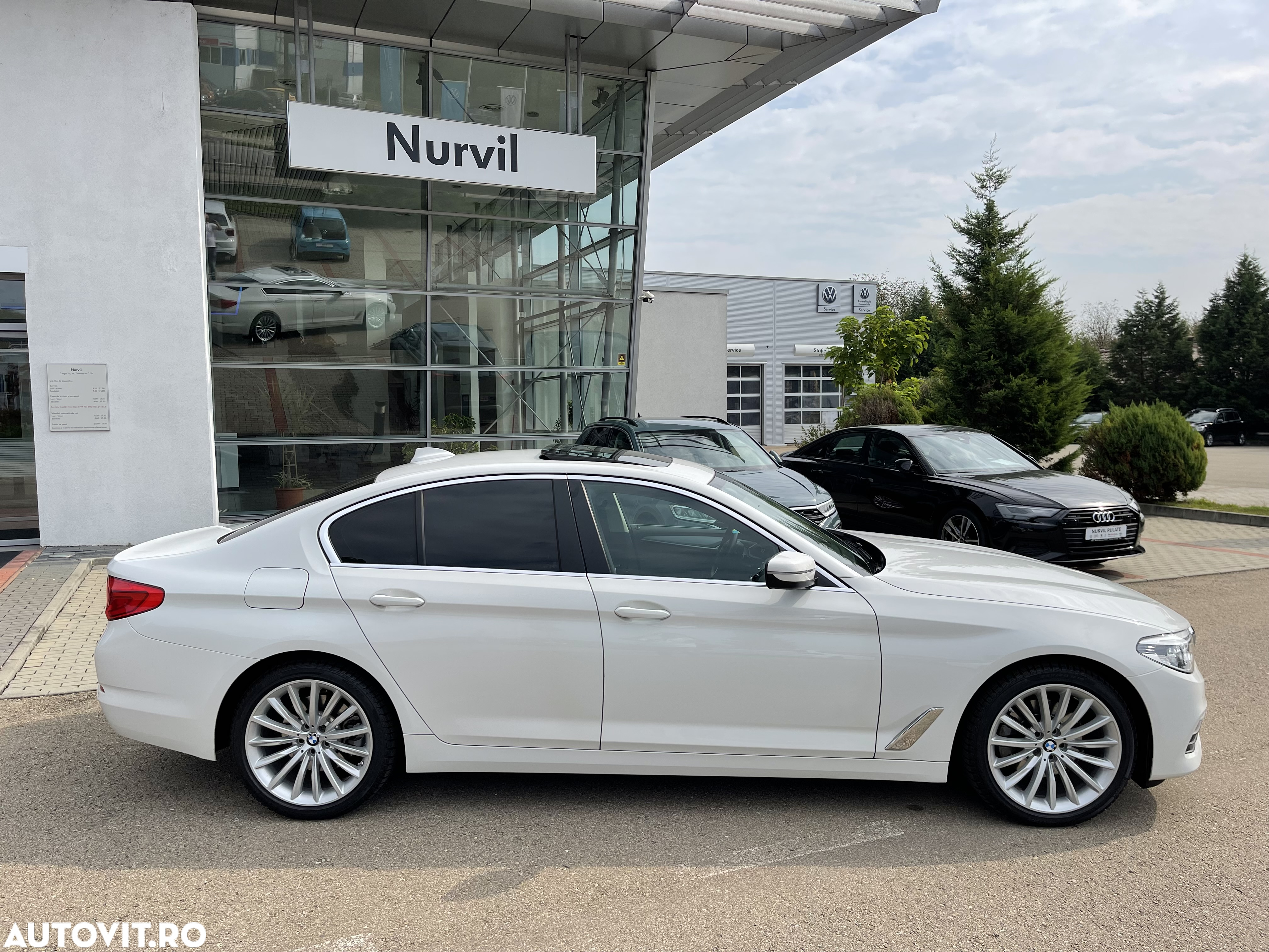 BMW Seria 5 520d AT - 3