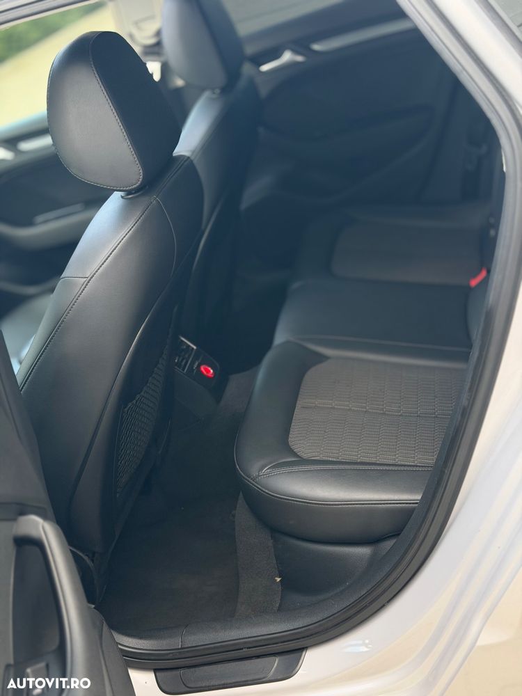 Audi A3 2.0 TDI Stronic Ambiente - 7