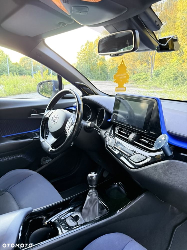 Toyota C-HR 1.2 T Dynamic - 9