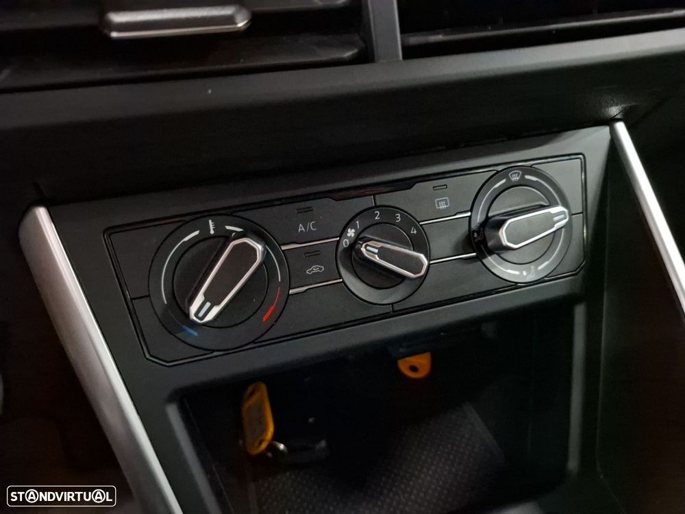 VW Taigo 1.0 TSI Urban - 18