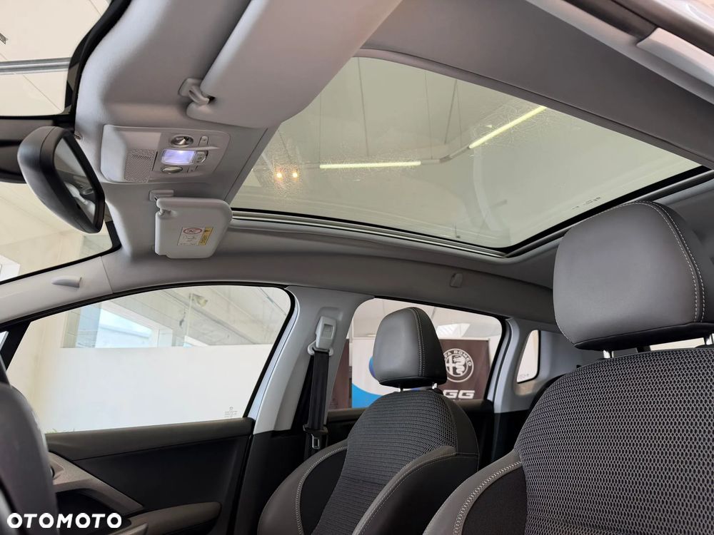 Peugeot 2008 1.2 Pure Tech GPF Allure S&S EAT6 - 10