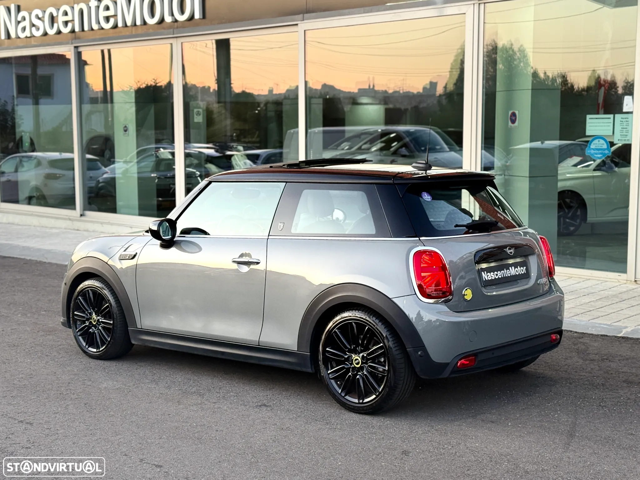 MINI 3 Portas Cooper SE Premium Yours - 12
