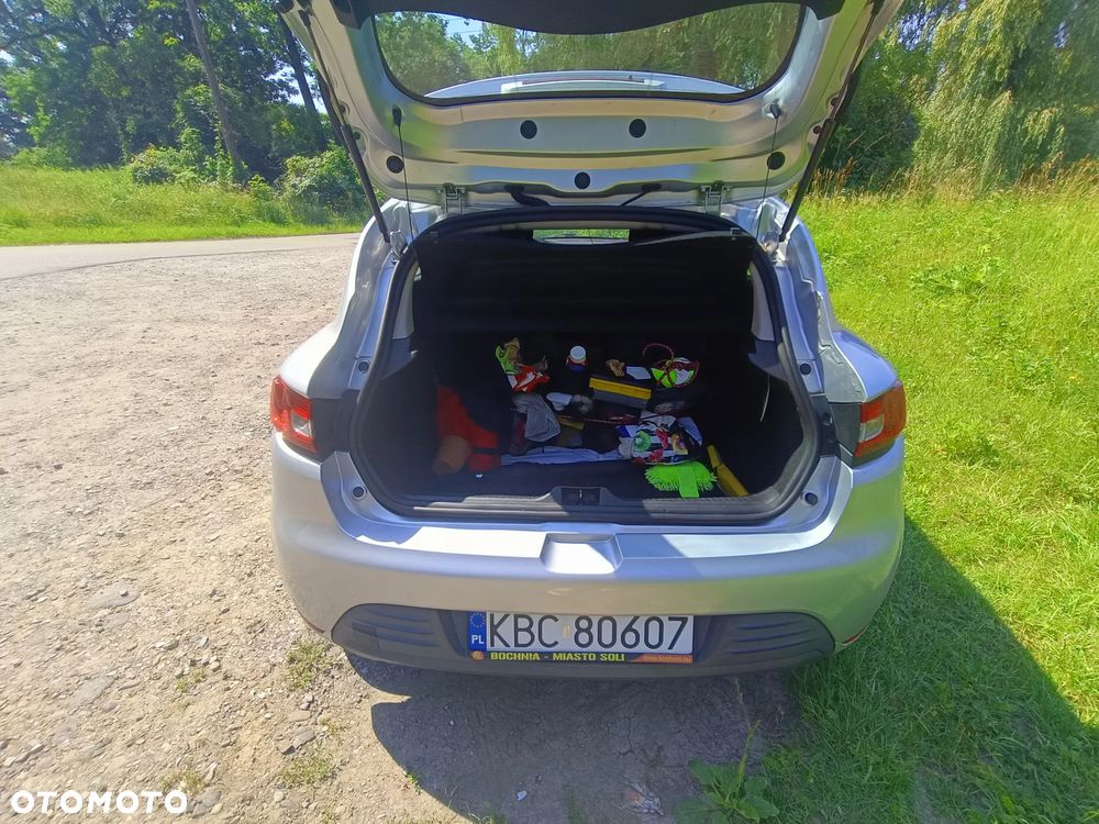 Renault Clio - 10