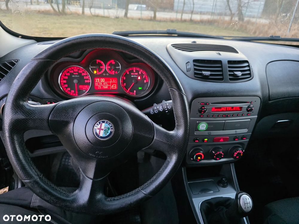 Alfa Romeo 147 1.6 Twin Spark 16V Moving - 26