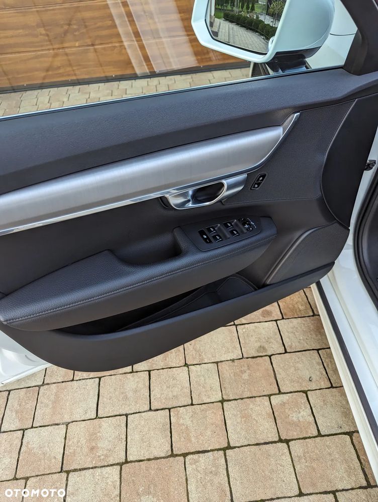 Volvo V90 D4 Momentum Pro - 12