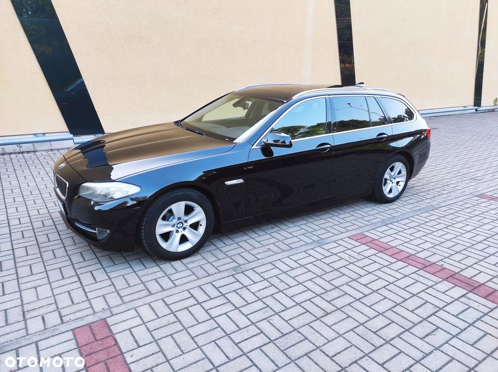 BMW Seria 5 520d - 14