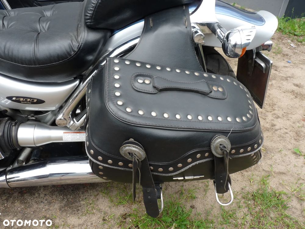 Suzuki Intruder - 16