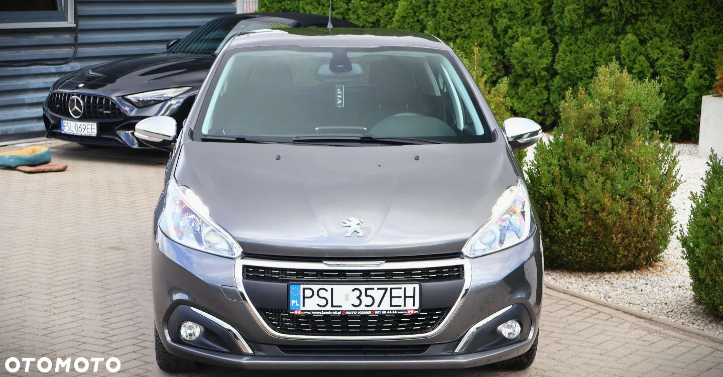 Peugeot 208 - 10