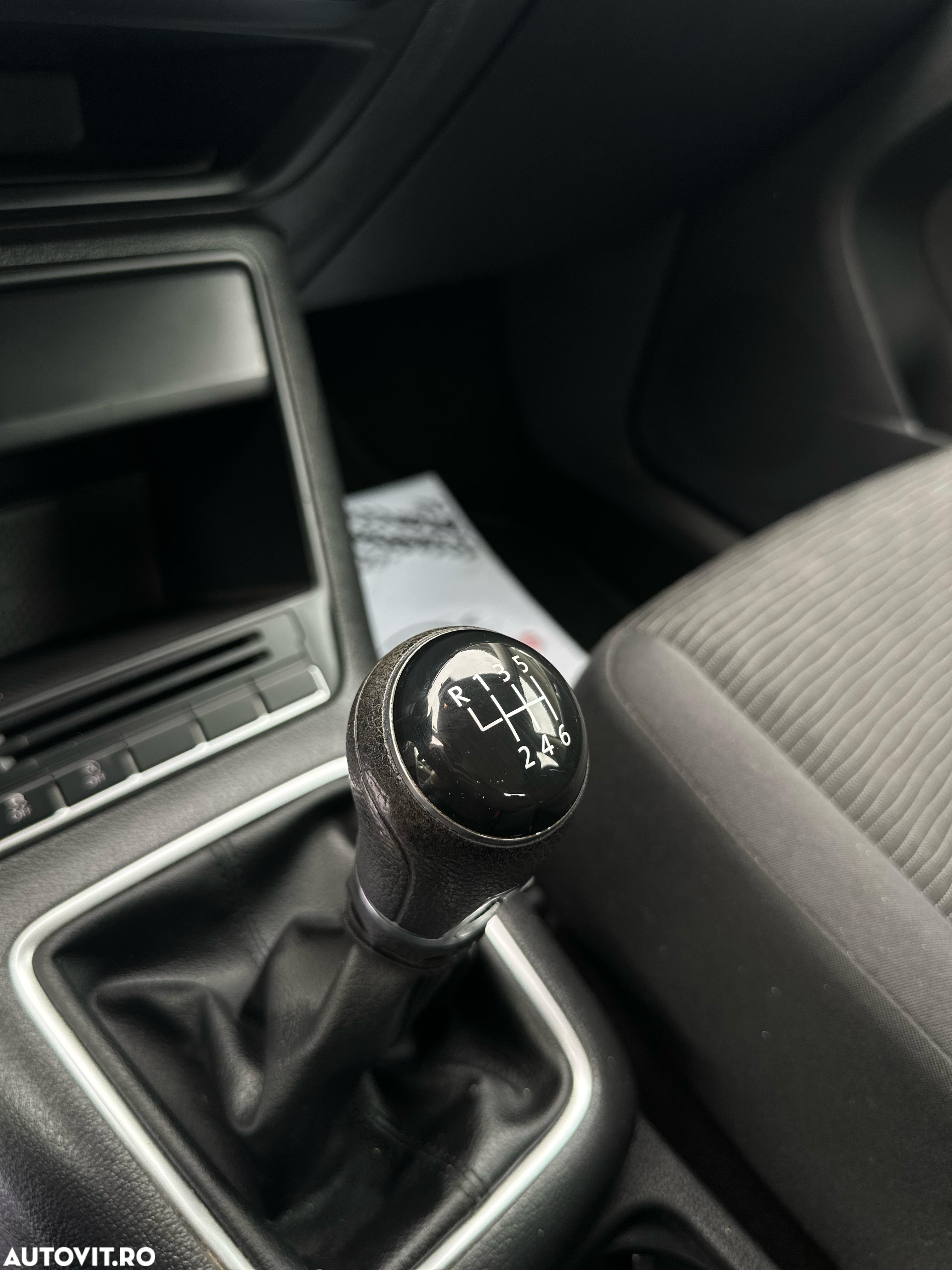 Volkswagen Tiguan - 13