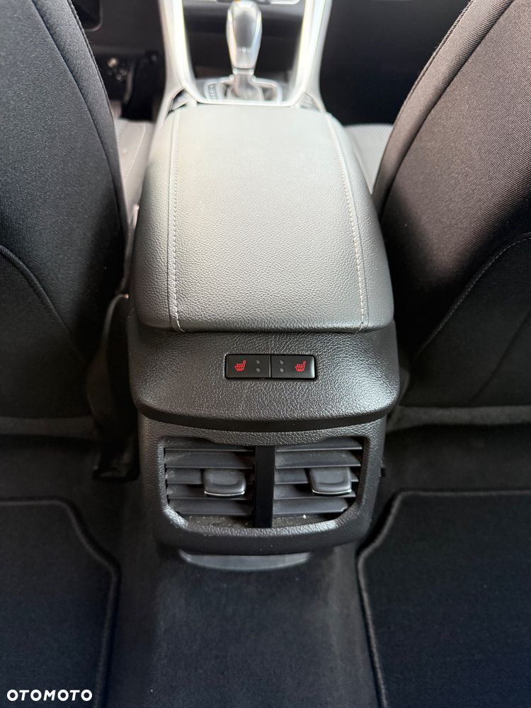 Ford Mondeo 2.0 TDCi Ambiente PowerShift - 17