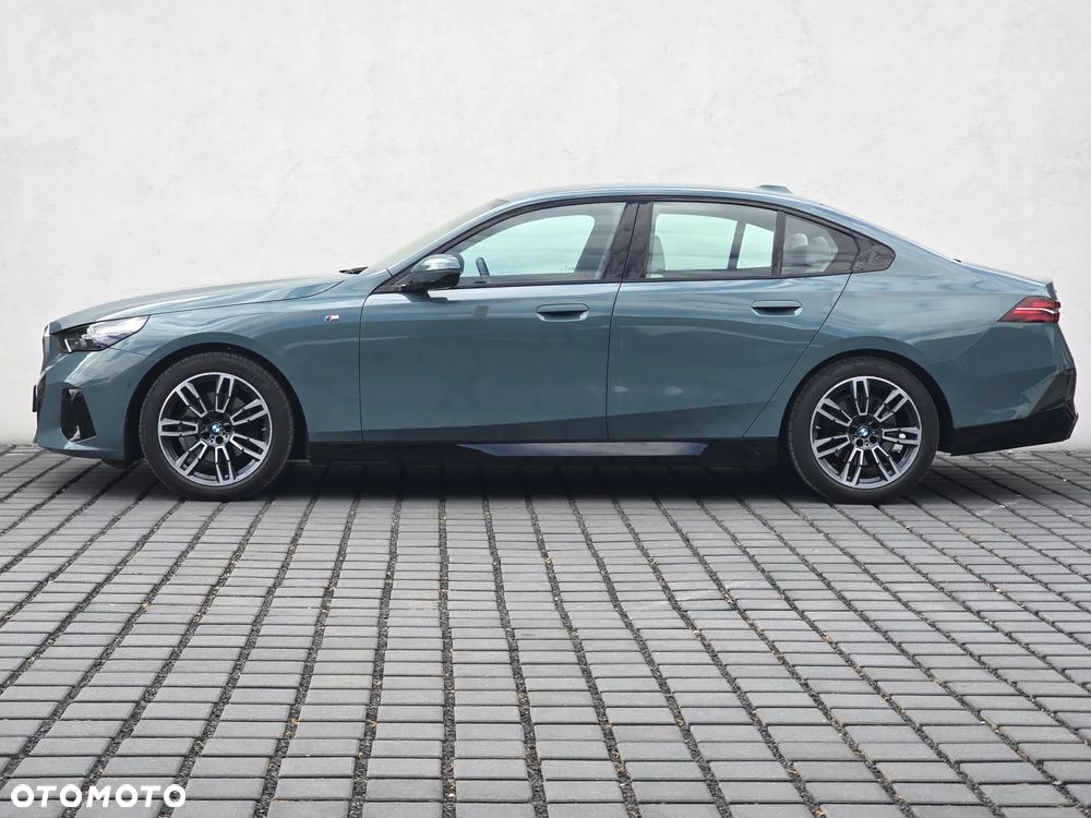 BMW Seria 5 520d xDrive - 5