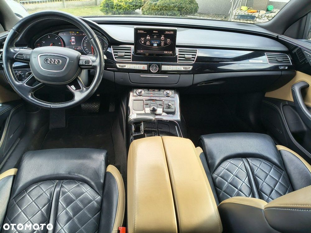 Audi A8 - 30