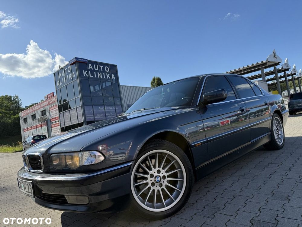BMW Seria 7 - 1
