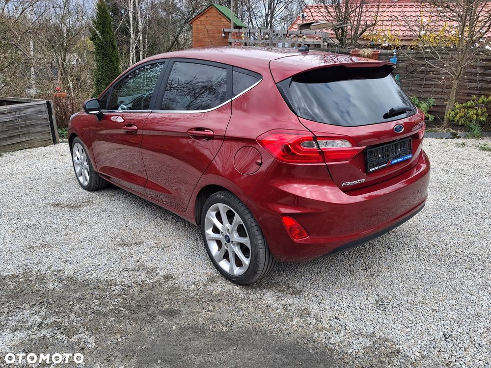 Ford Fiesta 1.0 EcoBoost S&S TITANIUM - 4