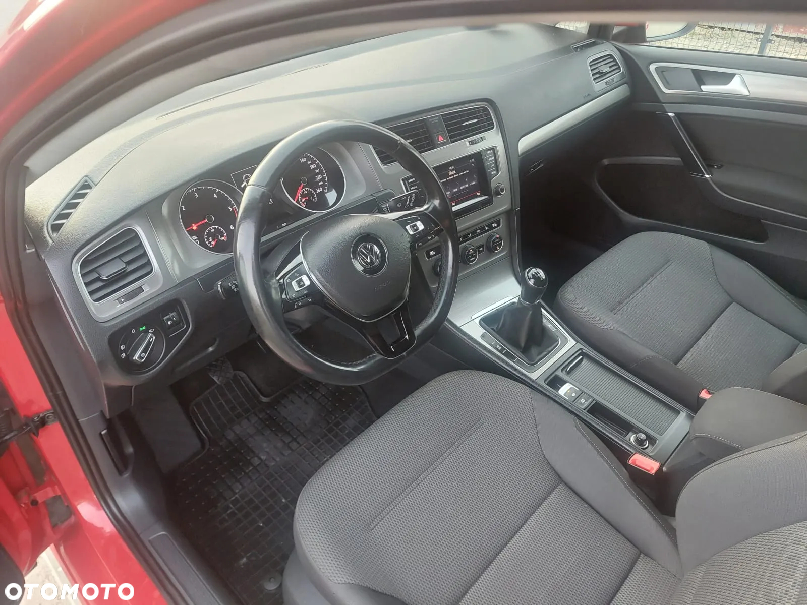Volkswagen Golf VII 1.6 TDI BMT Comfortline - 9