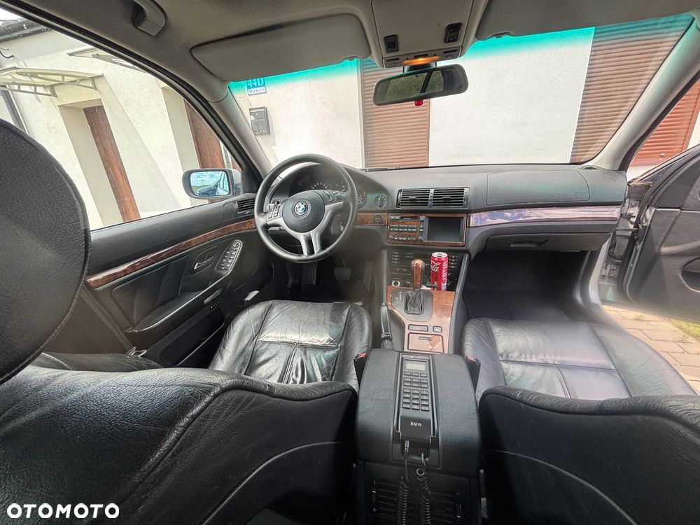 BMW Seria 5 - 11